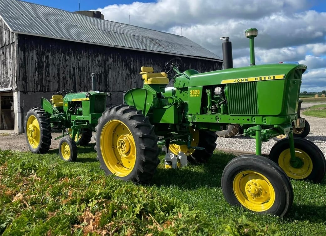 John Deere Retro Tractors